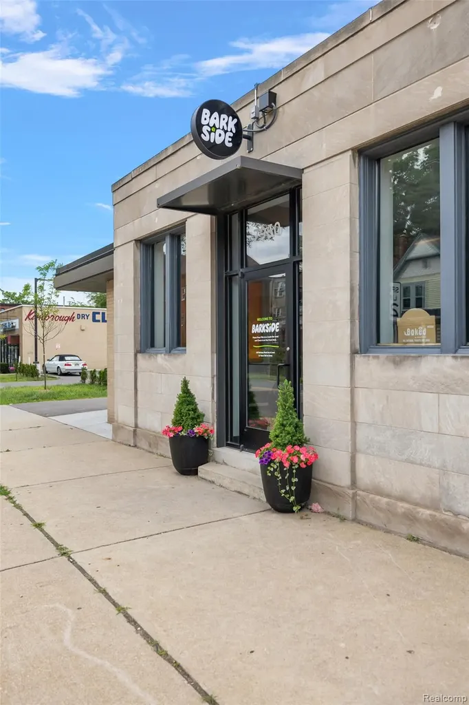 1482 Fischer Street Detroit City MI 48214