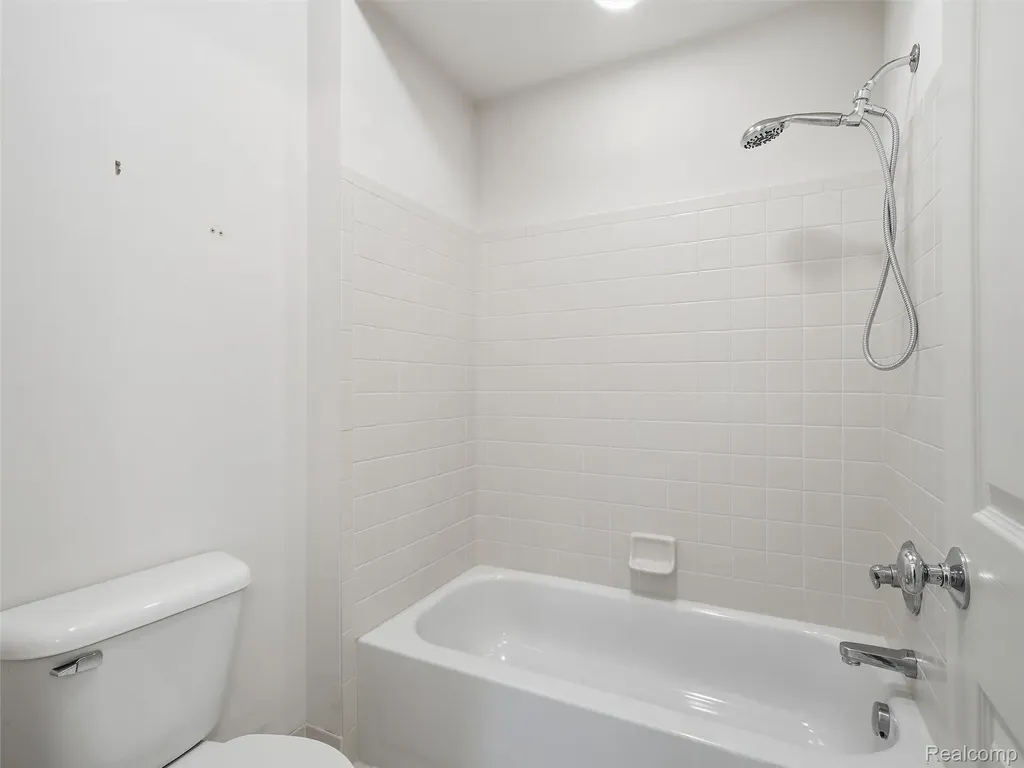 25758 S Maritime Circle S Harrison Charter Township MI 48045