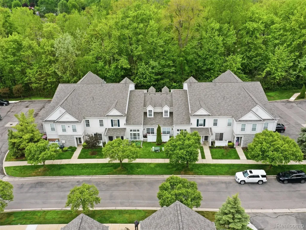 25758 S Maritime Circle S Harrison Charter Township MI 48045