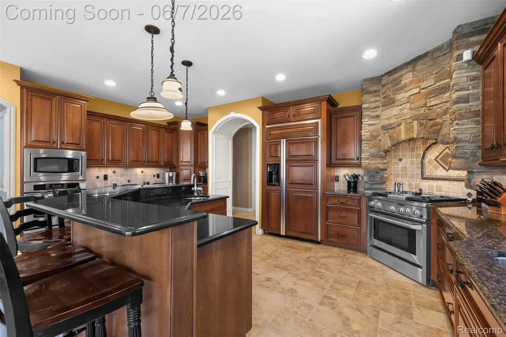 56074 Lario Court Macomb Township MI 48042
