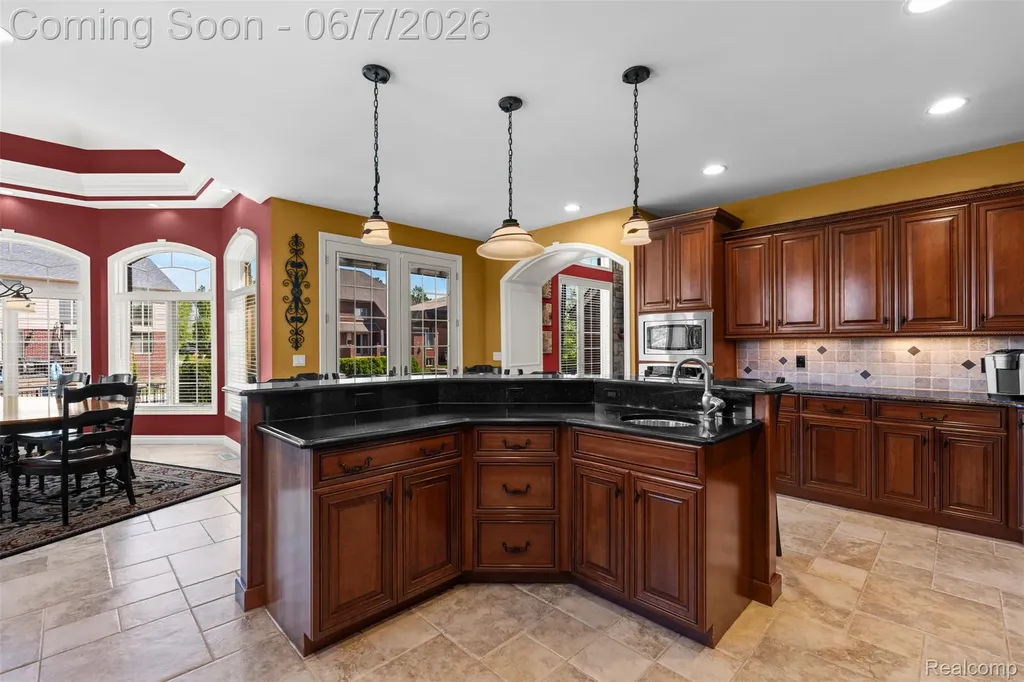 56074 Lario Court Macomb Township MI 48042