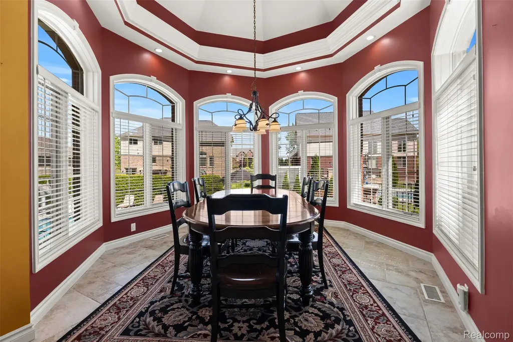 56074 Lario Court Macomb Township MI 48042