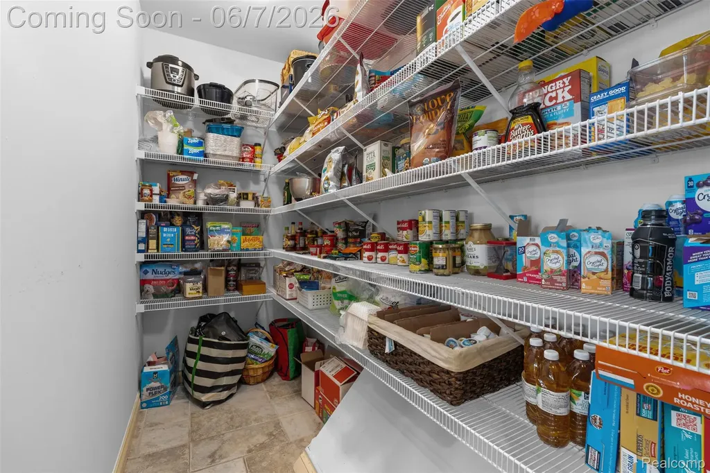 56074 Lario Court Macomb Township MI 48042