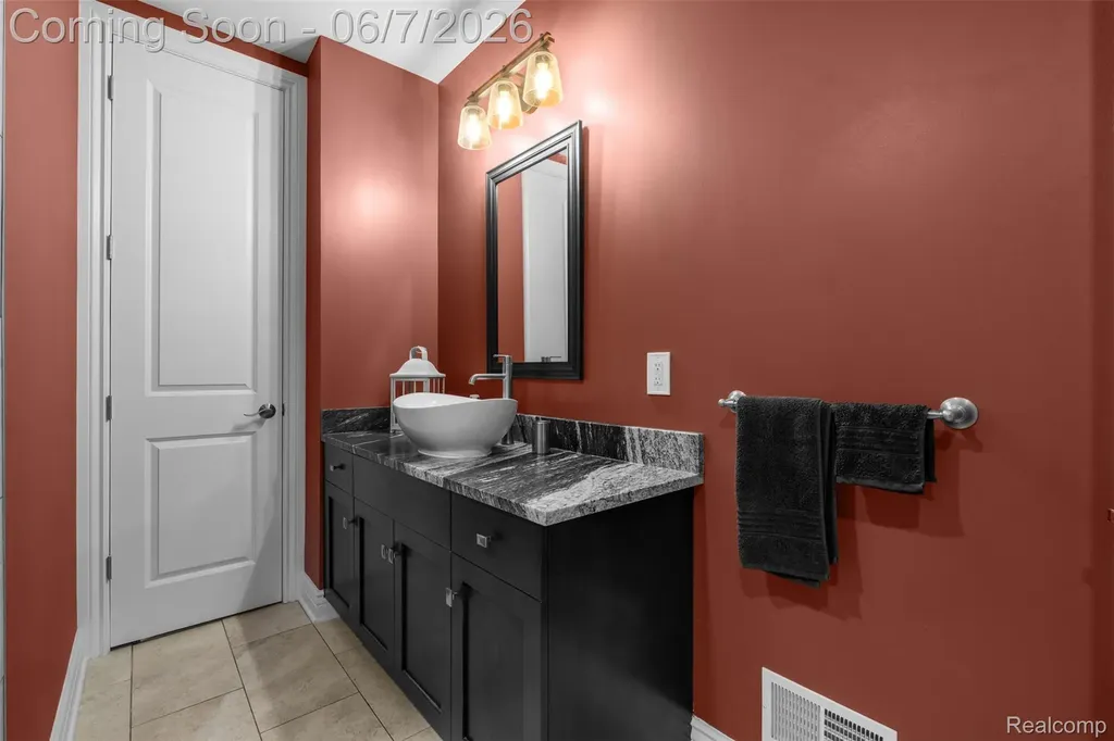 56074 Lario Court Macomb Township MI 48042