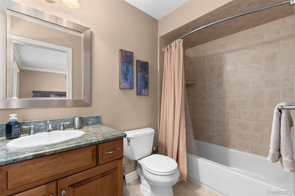 56074 Lario Court Macomb Township MI 48042