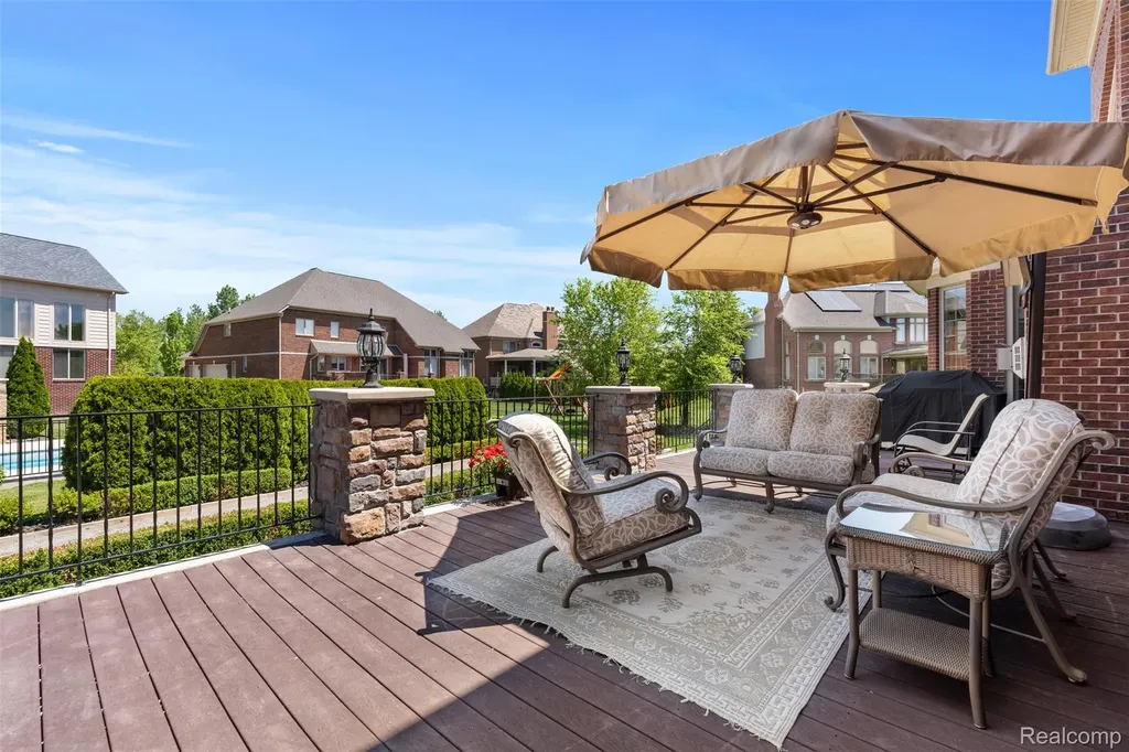 56074 Lario Court Macomb Township MI 48042