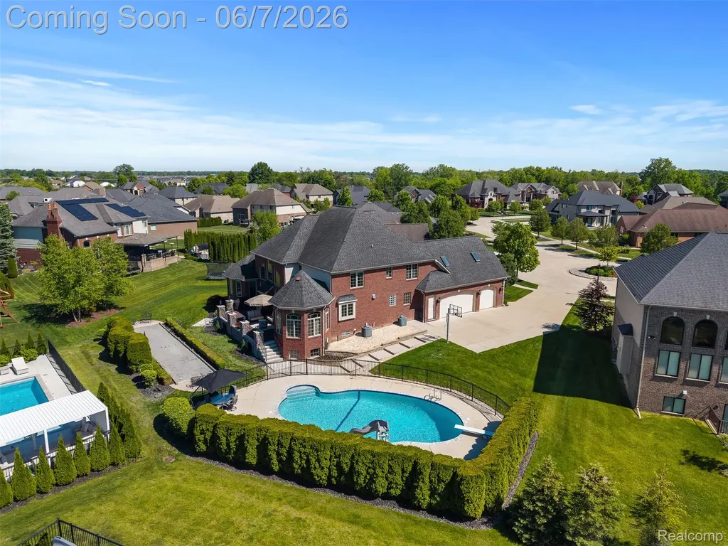 56074 Lario Court Macomb Township MI 48042