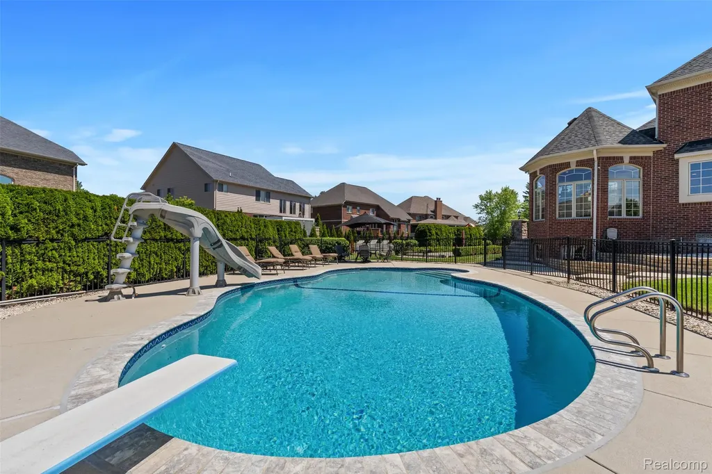 56074 Lario Court Macomb Township MI 48042