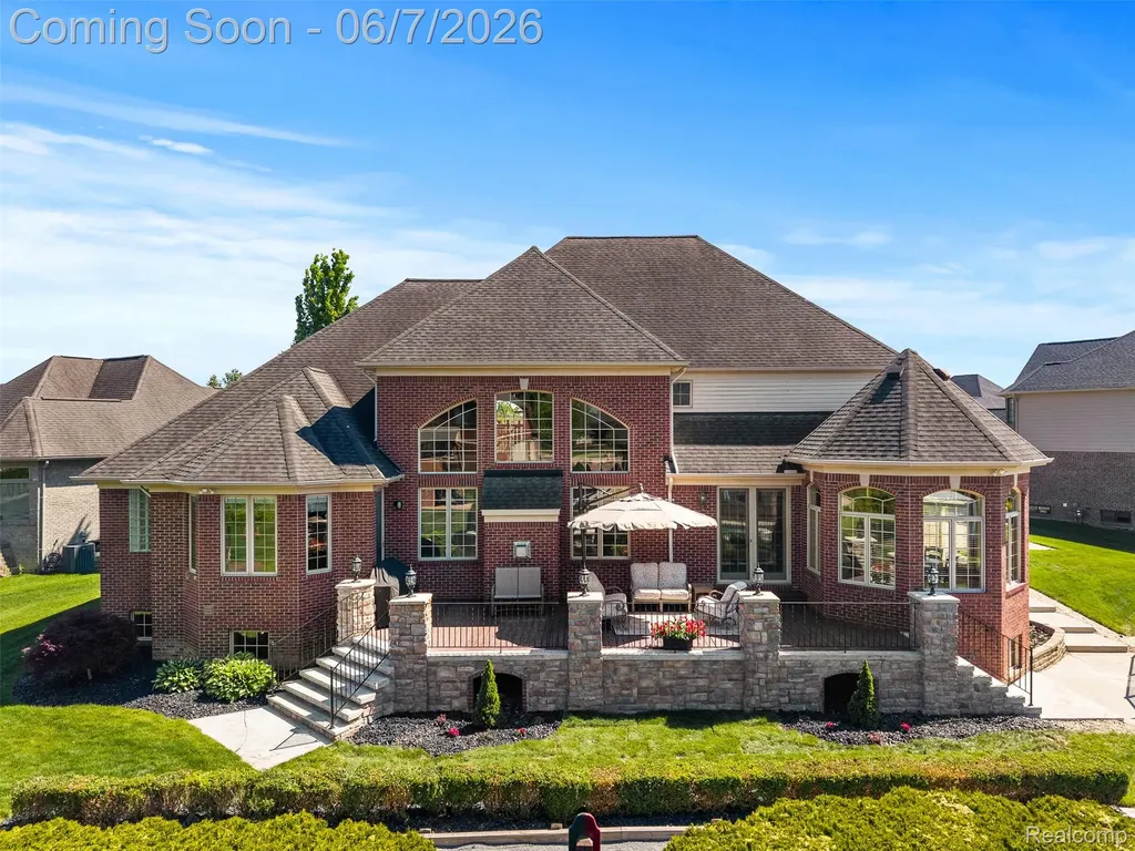 56074 Lario Court Macomb Township MI 48042
