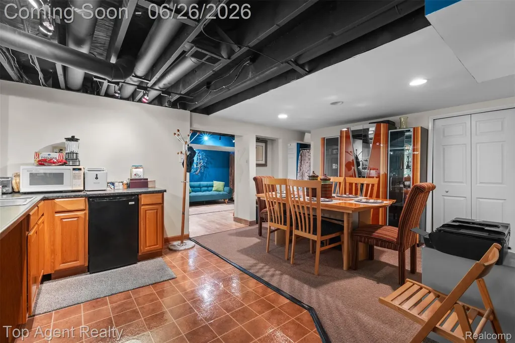 11134 Fairway Drive Sterling Heights City MI 48312