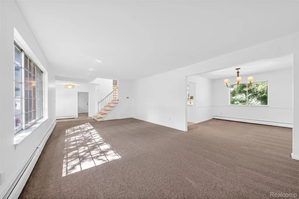 16240 Forestview Drive Clinton Charter Township MI 48036