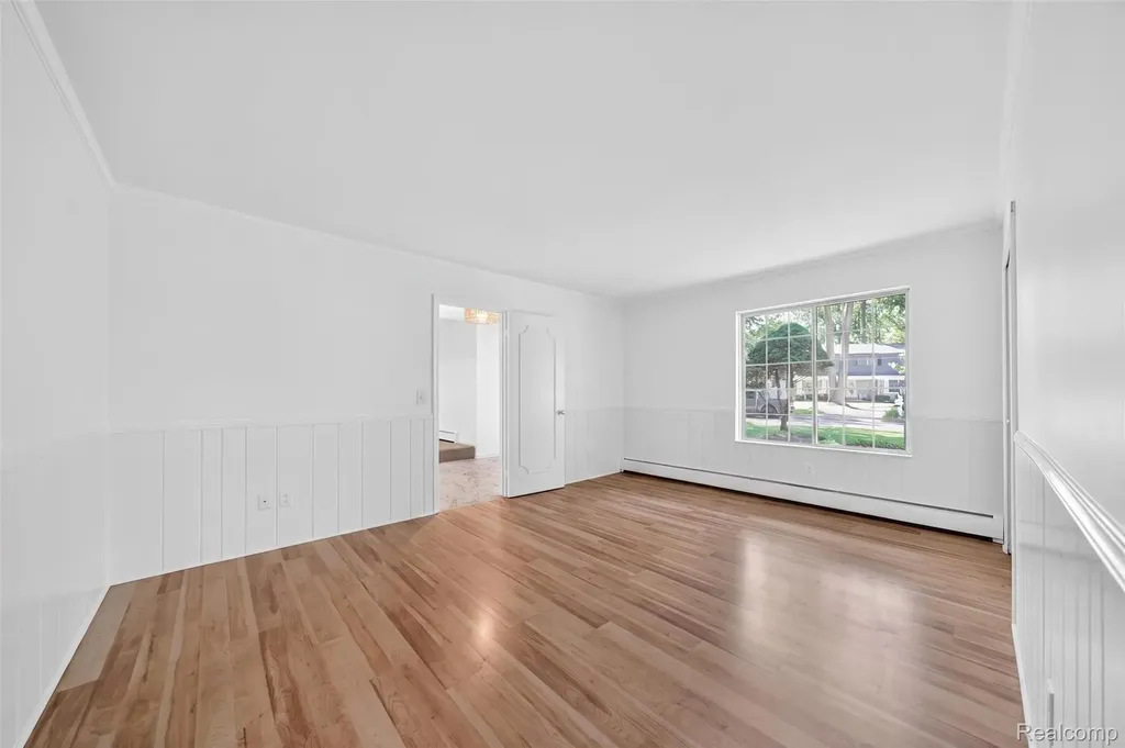 16240 Forestview Drive Clinton Charter Township MI 48036