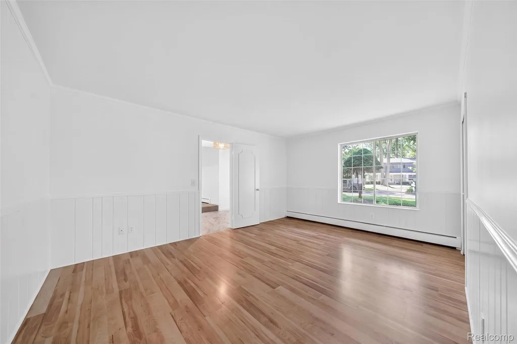 16240 Forestview Drive Clinton Charter Township MI 48036
