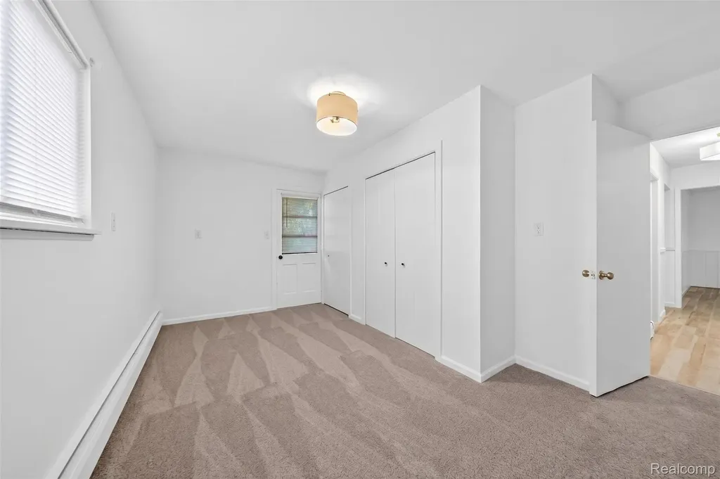 16240 Forestview Drive Clinton Charter Township MI 48036