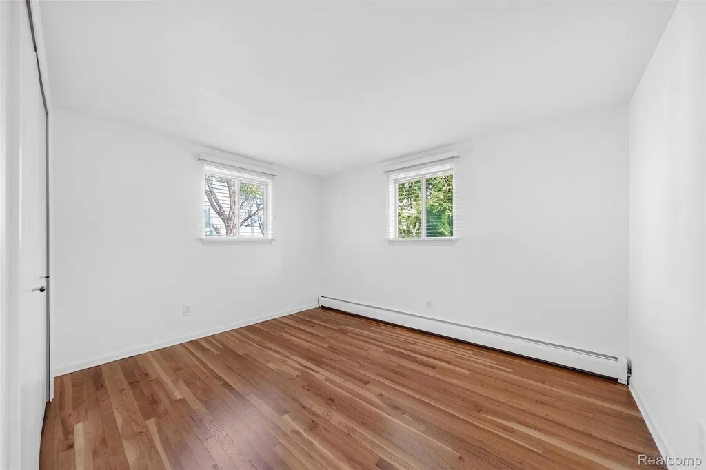 16240 Forestview Drive Clinton Charter Township MI 48036