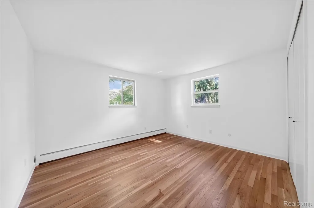 16240 Forestview Drive Clinton Charter Township MI 48036
