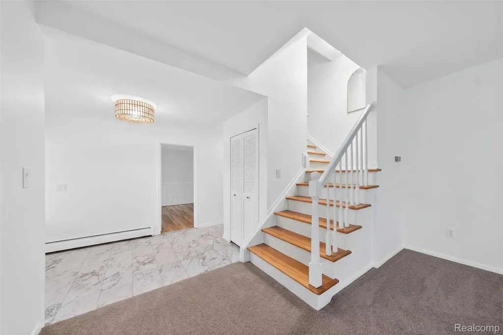 16240 Forestview Drive Clinton Charter Township MI 48036