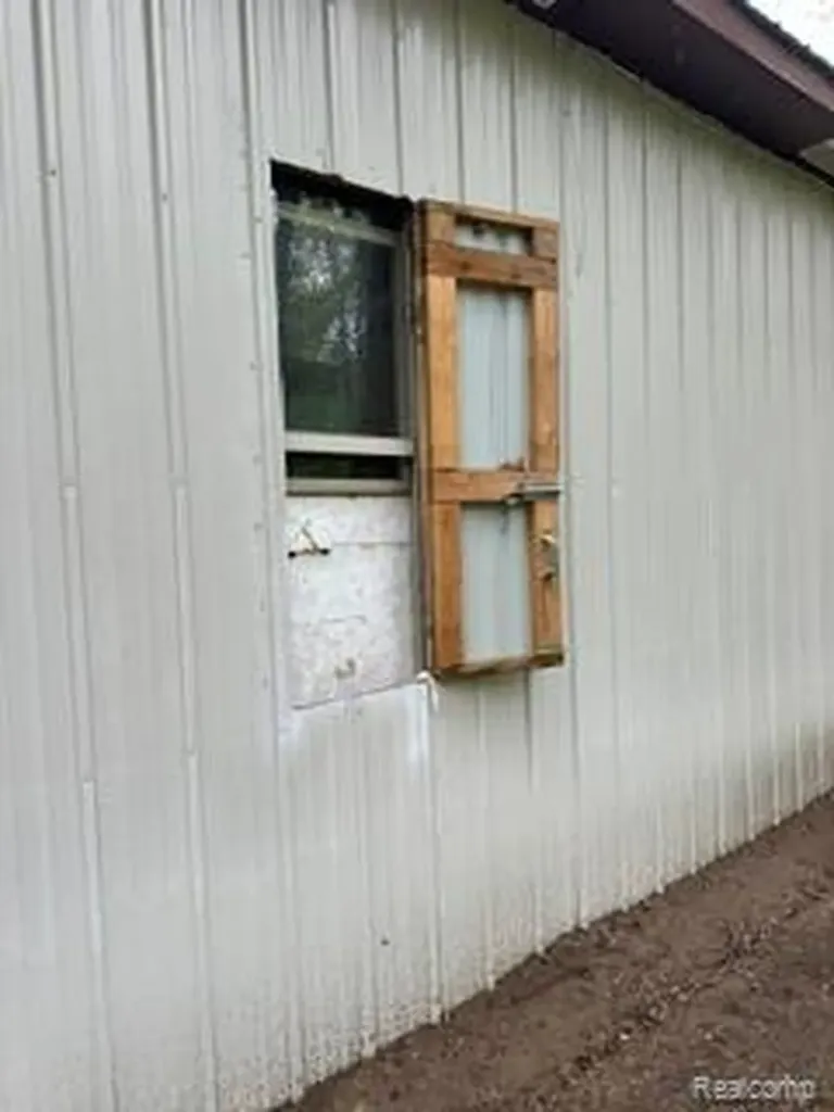5055 Adams Road Sherman Township MI 48624