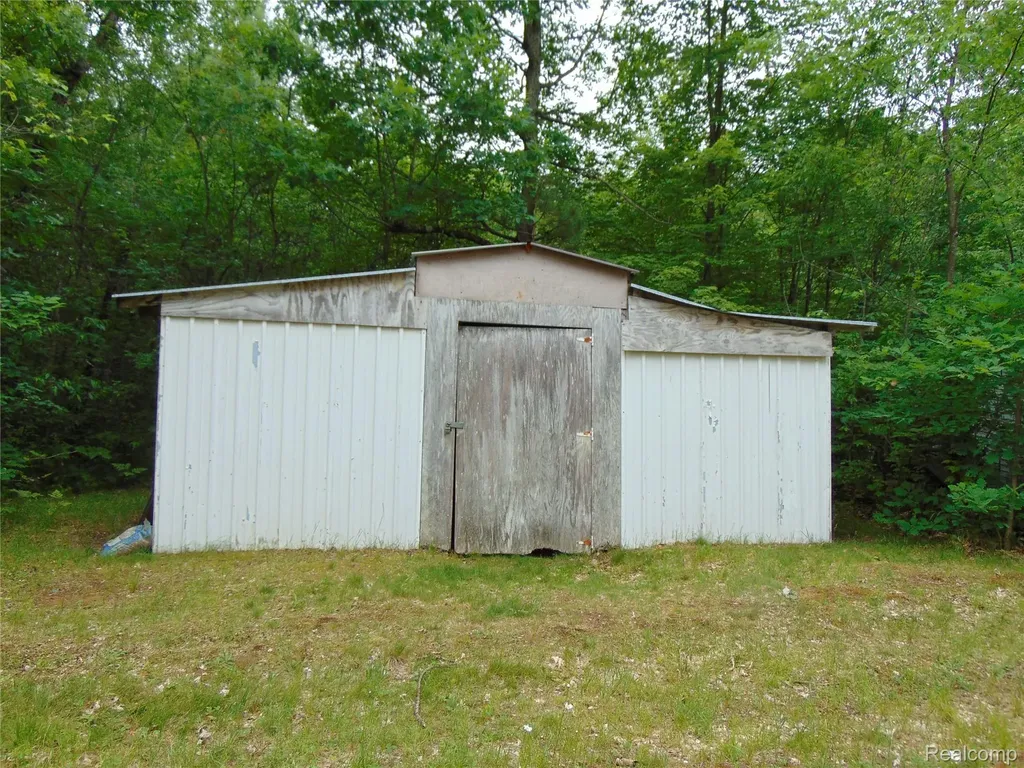 5055 Adams Road Sherman Township MI 48624