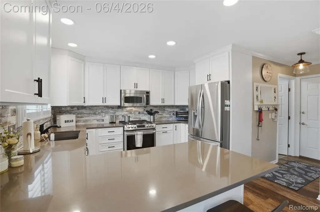 8605 Vista Court Westland City MI 48185