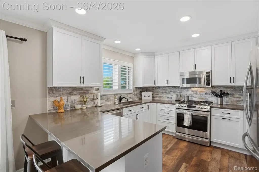 8605 Vista Court Westland City MI 48185