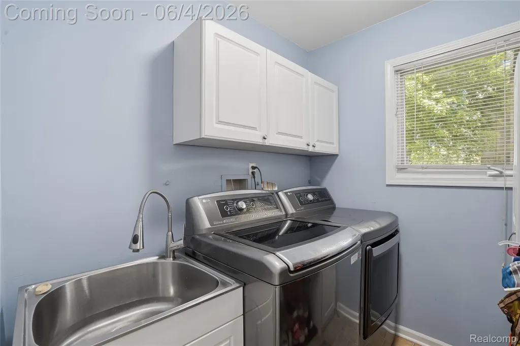 8605 Vista Court Westland City MI 48185