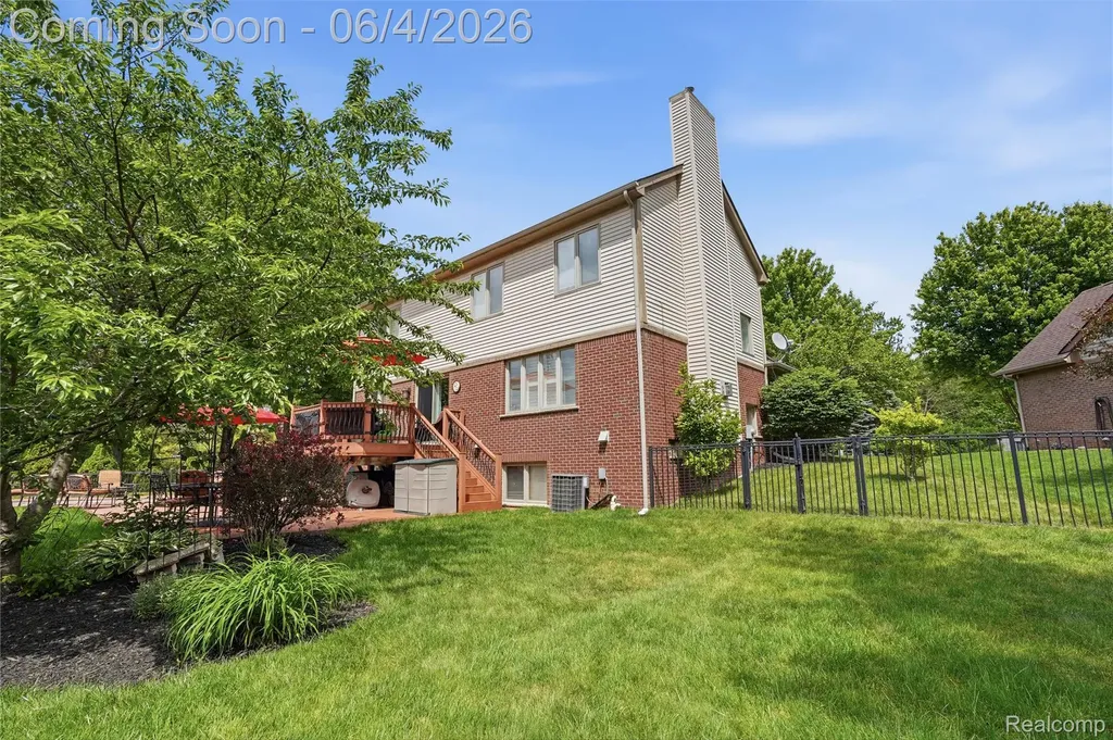 8605 Vista Court Westland City MI 48185