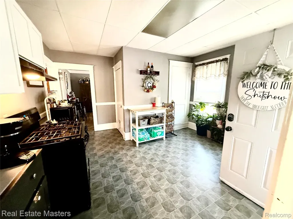 1802 Oak Street Port Huron City MI 48060