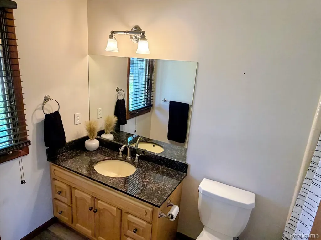 2130 Webster Park Drive Genoa Township MI 48843
