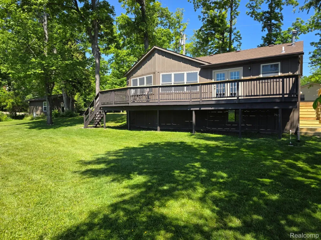 2130 Webster Park Drive Genoa Township MI 48843