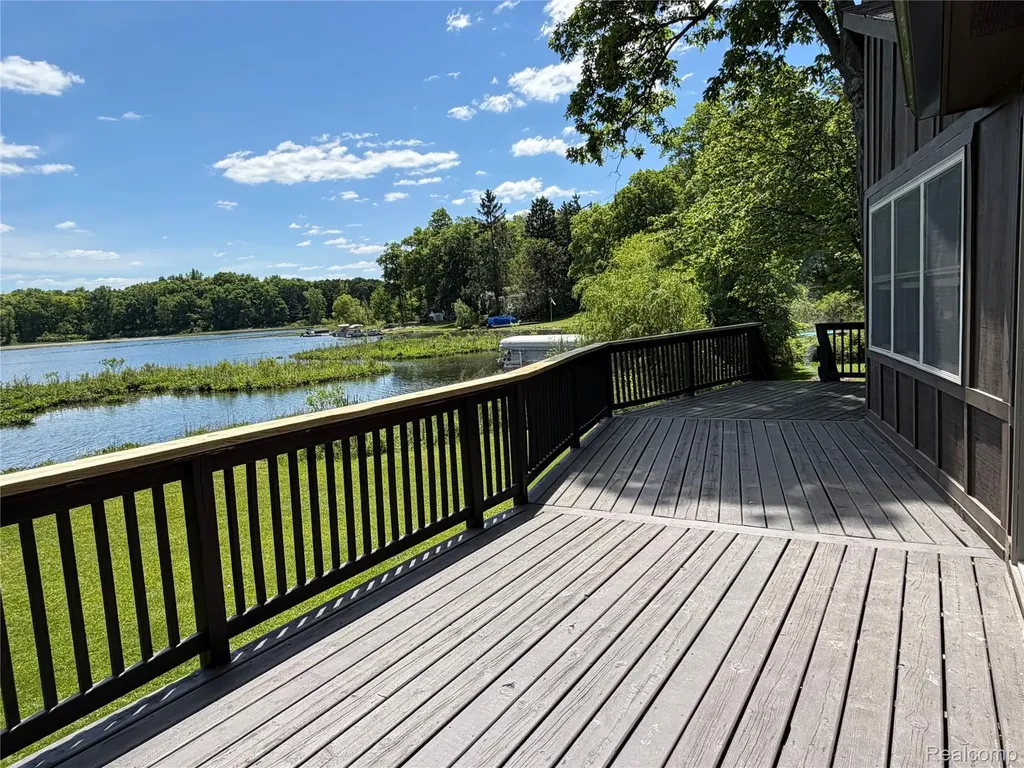 2130 Webster Park Drive Genoa Township MI 48843