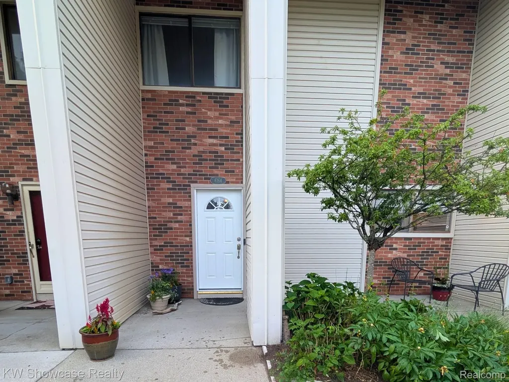 6164 Palomino Court West Bloomfield Charter Township MI 48322