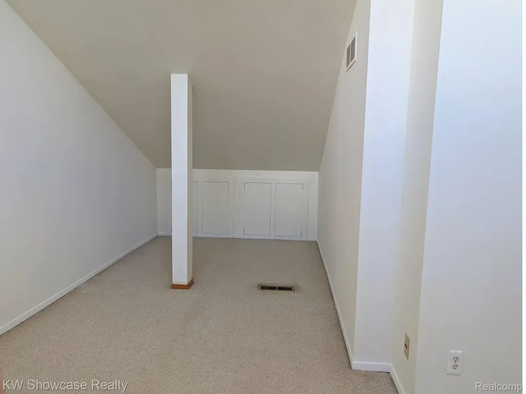 6164 Palomino Court West Bloomfield Charter Township MI 48322