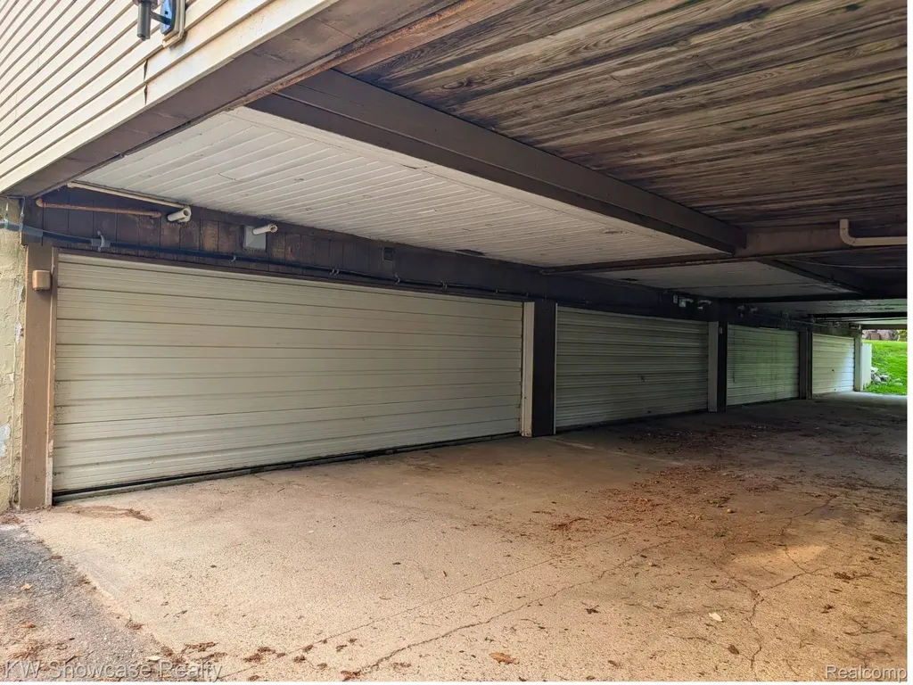 6164 Palomino Court West Bloomfield Charter Township MI 48322