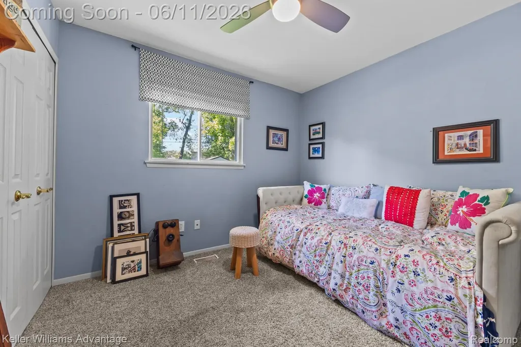 6589 Doyon Drive S Waterford Charter Township MI 48327