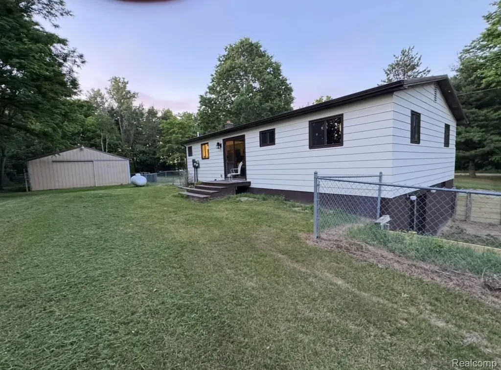 5215 Schlaud Road North Branch Township MI 48461