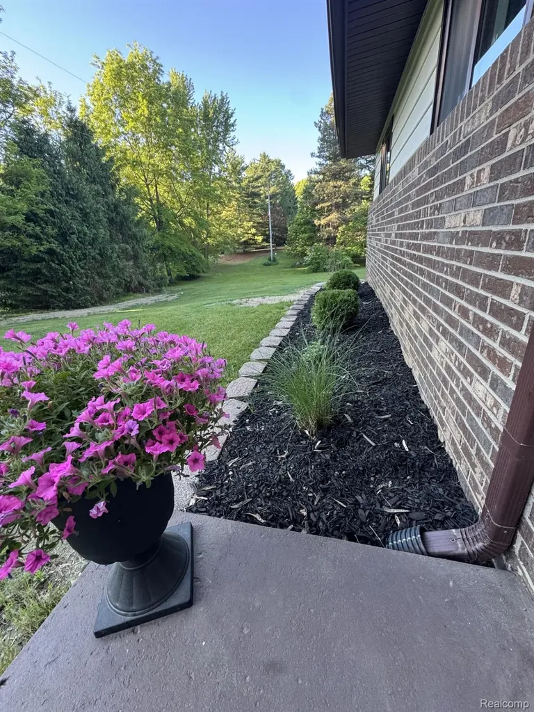 5215 Schlaud Road North Branch Township MI 48461