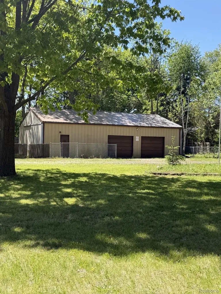 5215 Schlaud Road North Branch Township MI 48461