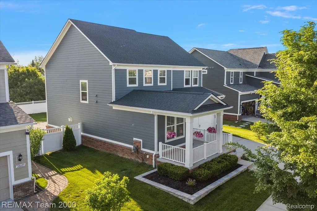 50621 Eisenhower Drive Canton Charter Township MI 48188