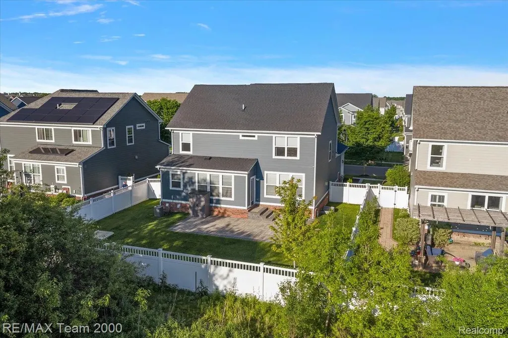 50621 Eisenhower Drive Canton Charter Township MI 48188