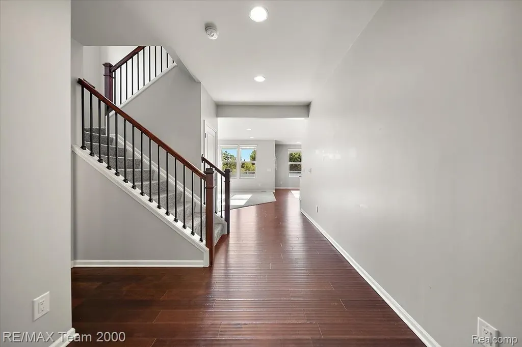 50621 Eisenhower Drive Canton Charter Township MI 48188