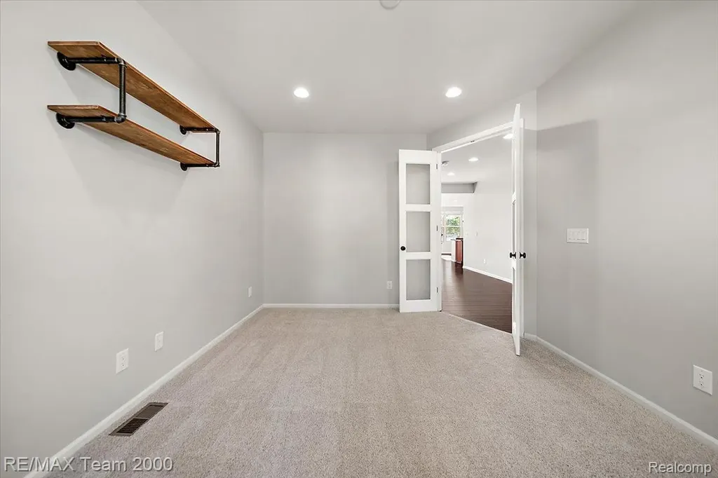 50621 Eisenhower Drive Canton Charter Township MI 48188