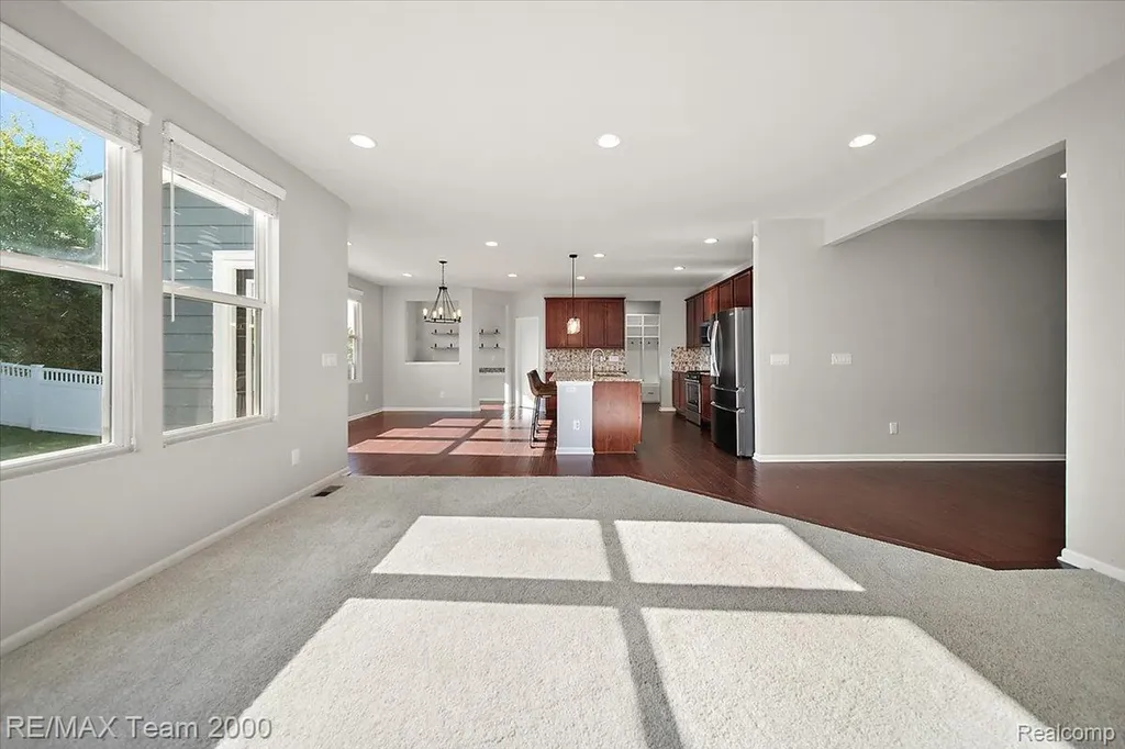 50621 Eisenhower Drive Canton Charter Township MI 48188