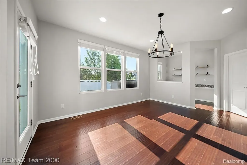 50621 Eisenhower Drive Canton Charter Township MI 48188