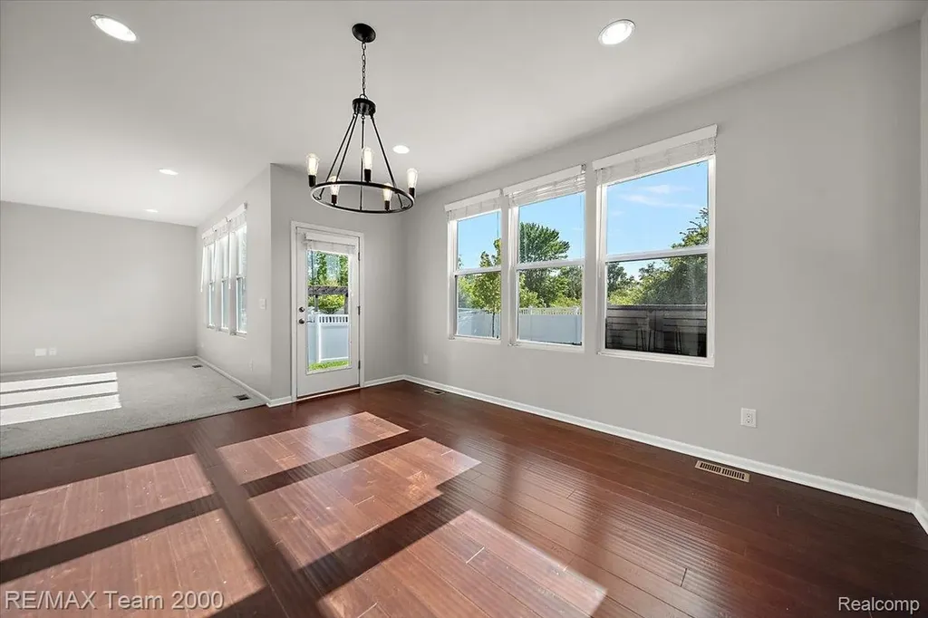 50621 Eisenhower Drive Canton Charter Township MI 48188
