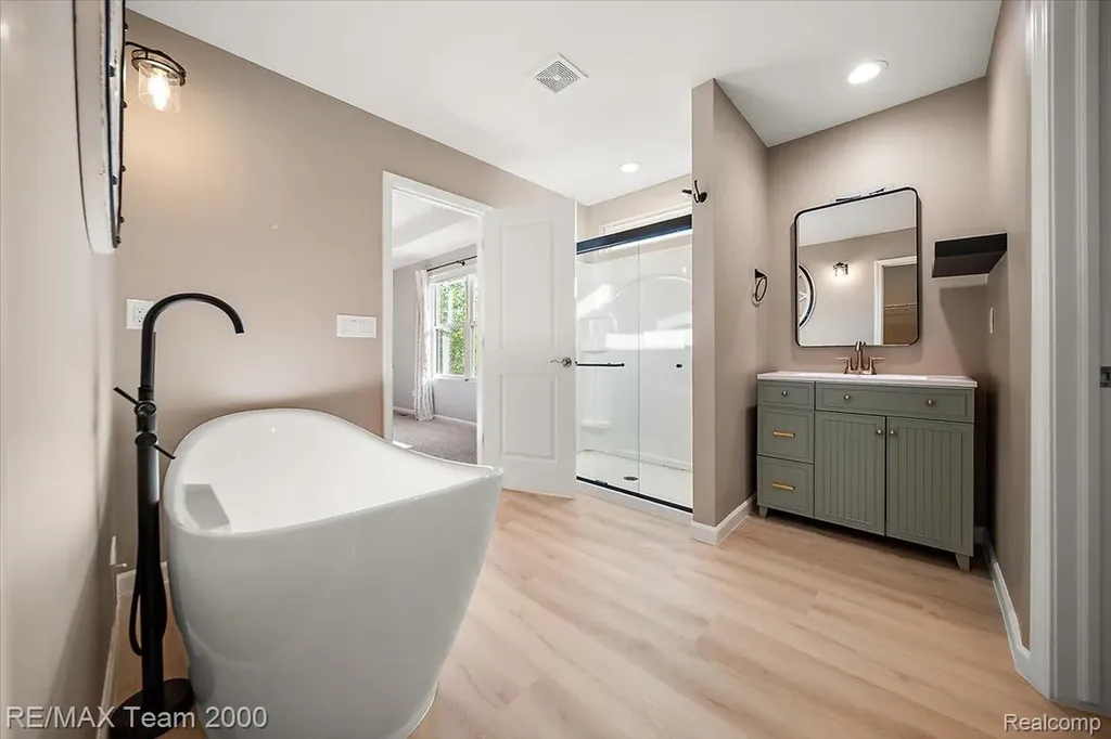 50621 Eisenhower Drive Canton Charter Township MI 48188