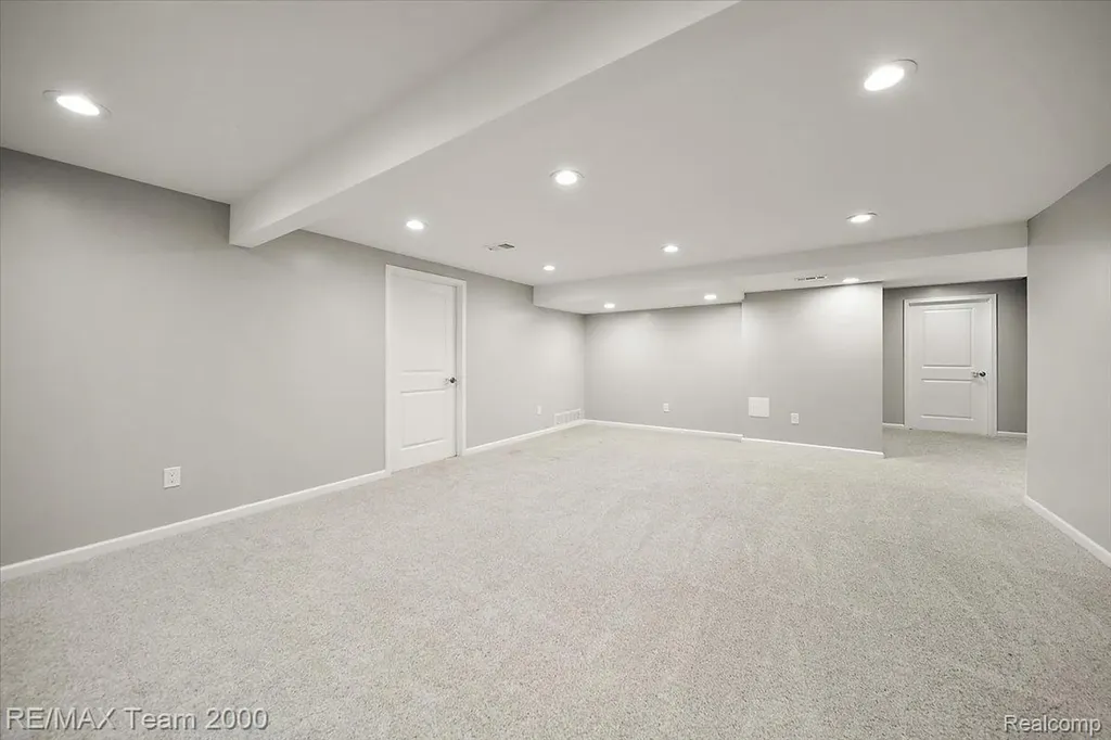 50621 Eisenhower Drive Canton Charter Township MI 48188