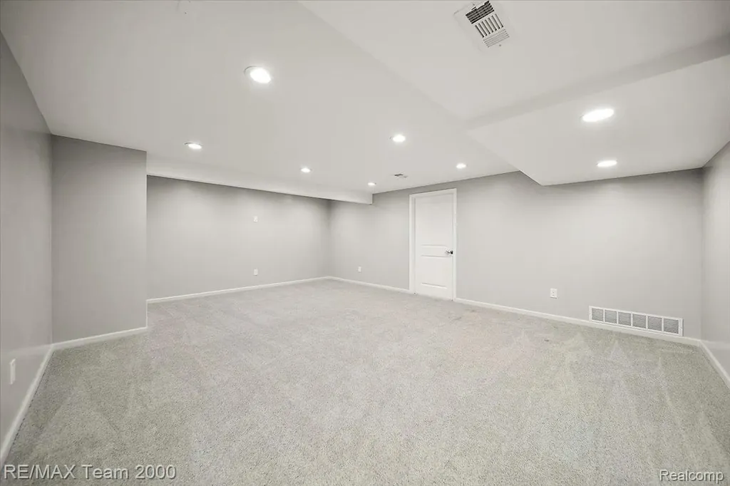 50621 Eisenhower Drive Canton Charter Township MI 48188