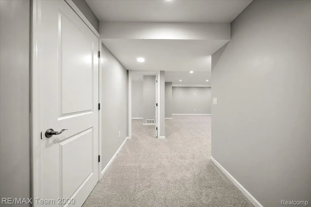 50621 Eisenhower Drive Canton Charter Township MI 48188