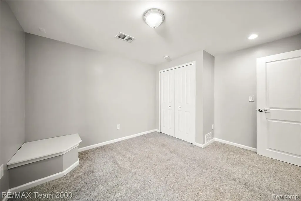 50621 Eisenhower Drive Canton Charter Township MI 48188